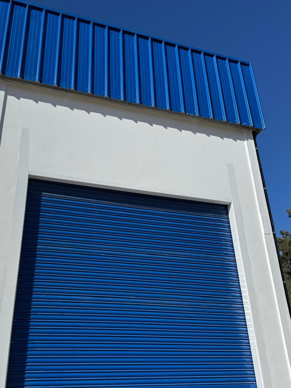 POLYENCO - Bardage de façade et rideau métallique